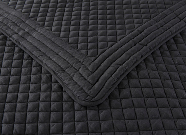 Lotus Home Diamondesque Water and Stain Resistant Quilt