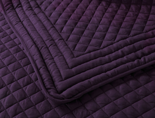 Lotus Home Diamondesque Water and Stain Resistant Quilt