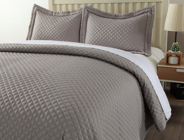 Lotus Home Diamondesque Water and Stain Resistant Quilt