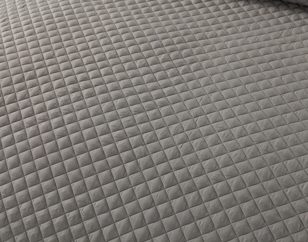 Lotus Home Diamondesque Water and Stain Resistant Quilt