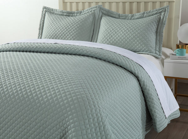 Lotus Home Diamondesque Water and Stain Resistant Quilt