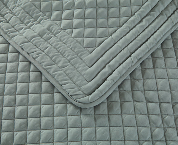 Lotus Home Diamondesque Water and Stain Resistant Quilt