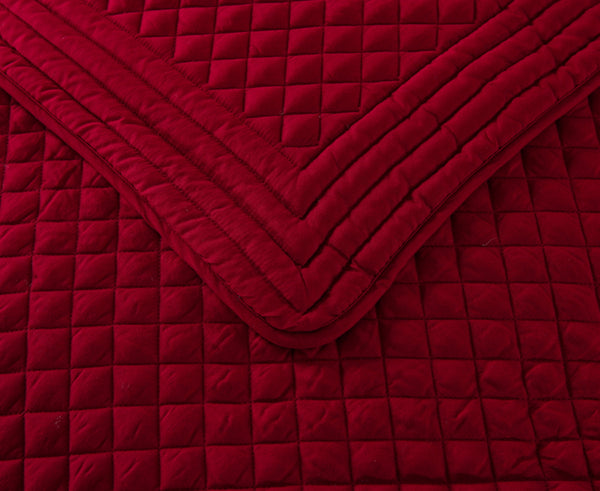 Lotus Home Diamondesque Water and Stain Resistant Quilt